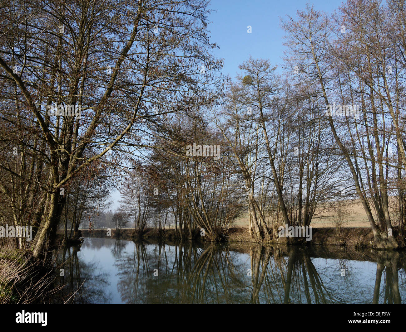 To river hi-res stock photography and images - Alamy