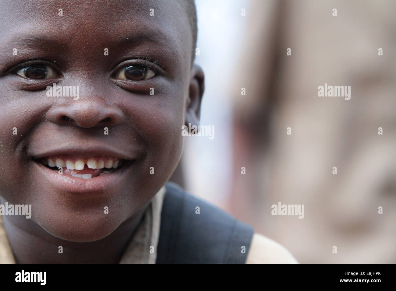 Portrait of a smiling boy Stock Photo - Alamy
