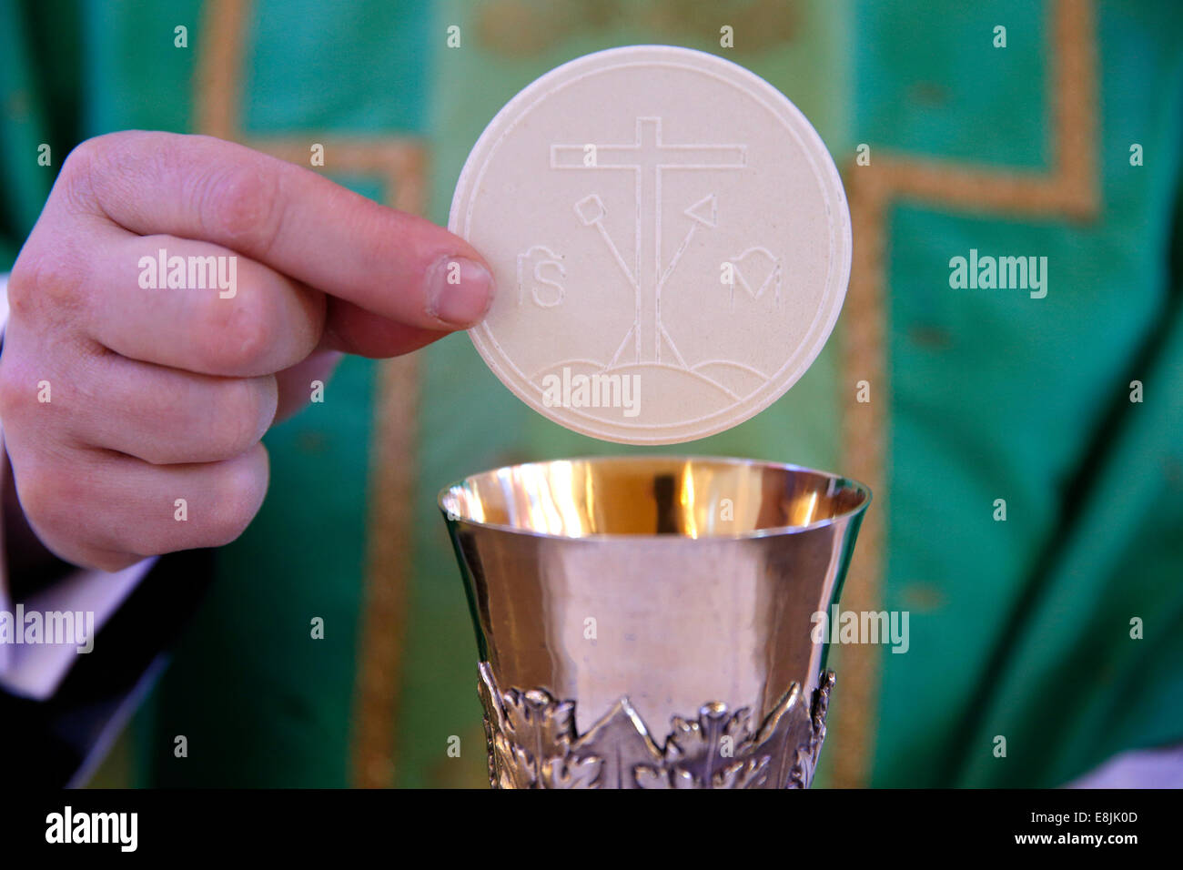 Catholic mass. Celebration of the Eucharist Stock Photo Alamy