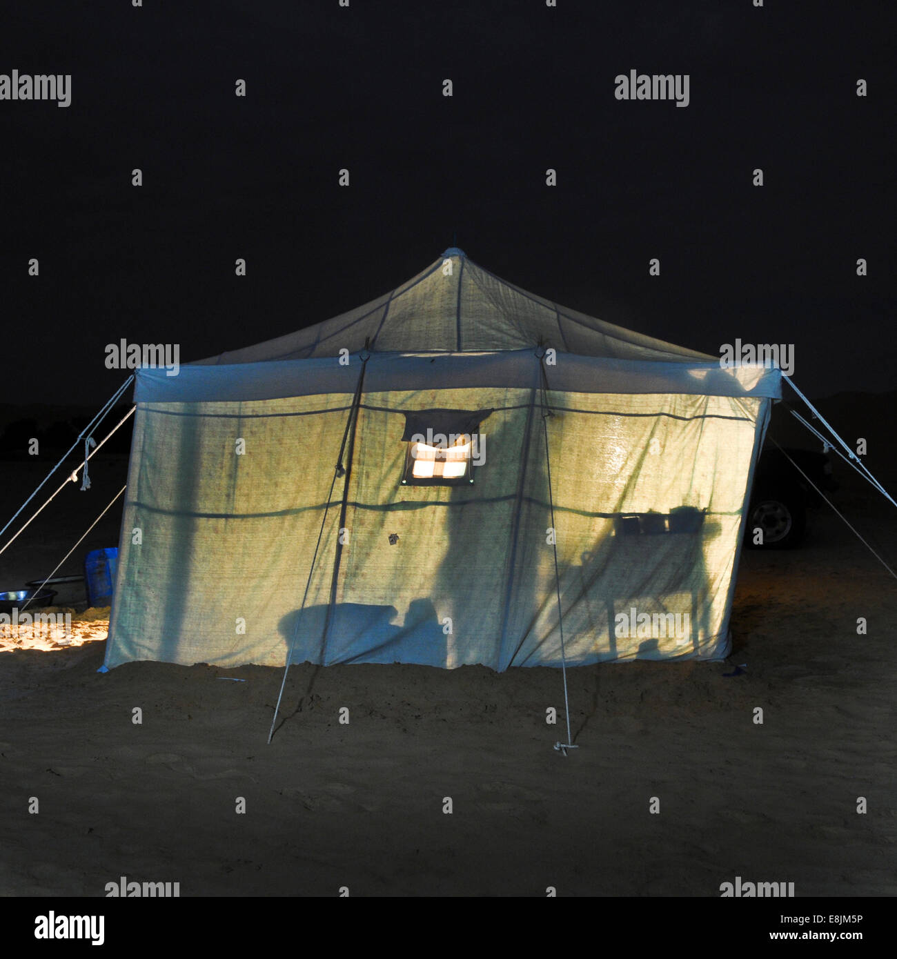 Night tent hi-res stock photography and images - Alamy