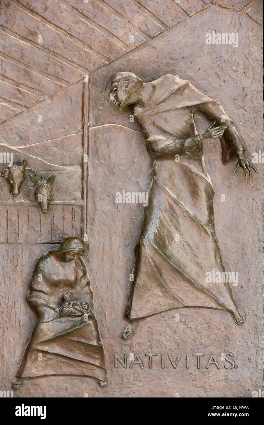 Nativity annunciation virgin mary hi-res stock photography and images ...