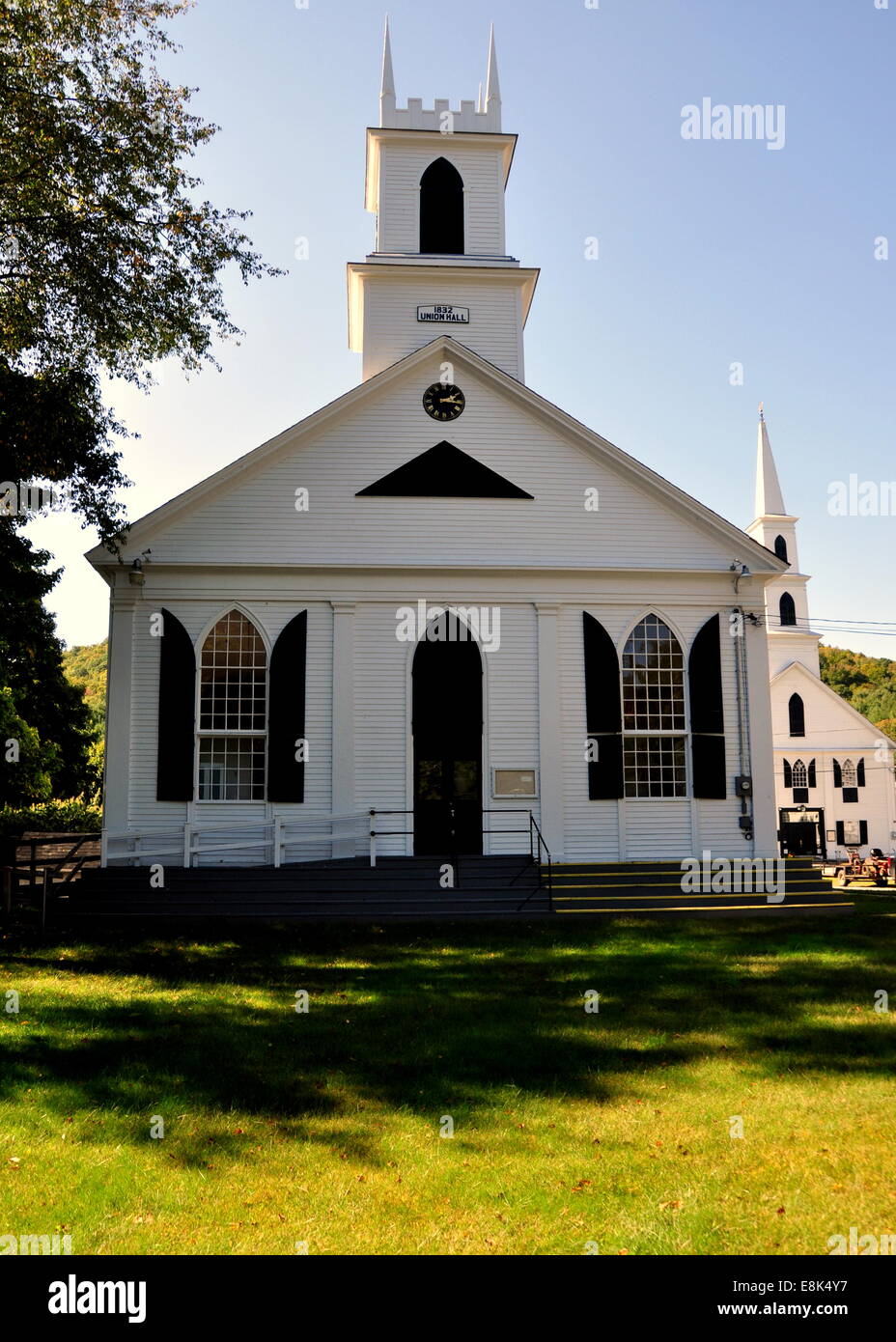Newfane, Vermont 1832 Union Hall, the village's original meeting house church Stock Photo Alamy