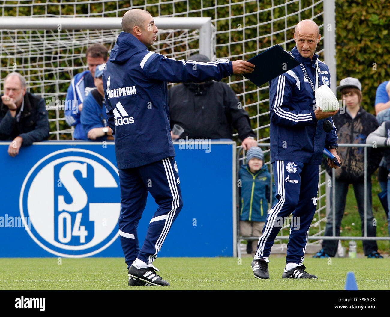 Geselnkirchen, Germany. 9th Oct, 2014. The new headcoach of German Bundesliga soccer club Schalke 04, Roberto di Matteo, leads his first training session with assistant coach Attilio Lombardo in Geselnkirchen, Germany, 09 October 2014. Matteo takes over from Jens Keller. Photo: Roland Weihrauch/dpa/Alamy Live News Stock Photo