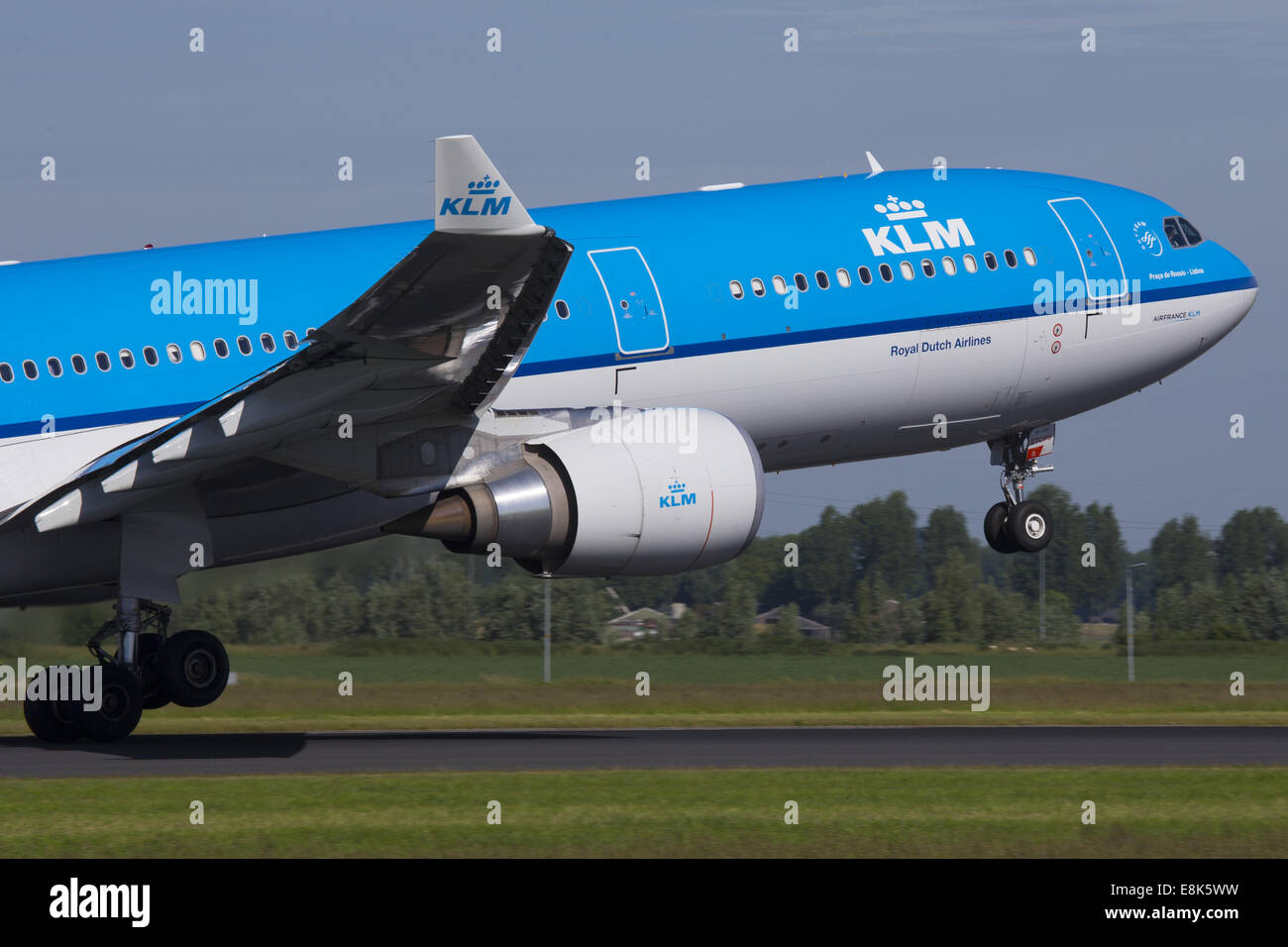 KLM Royal Dutch Airlines Airbus A330 departure Stock Photo