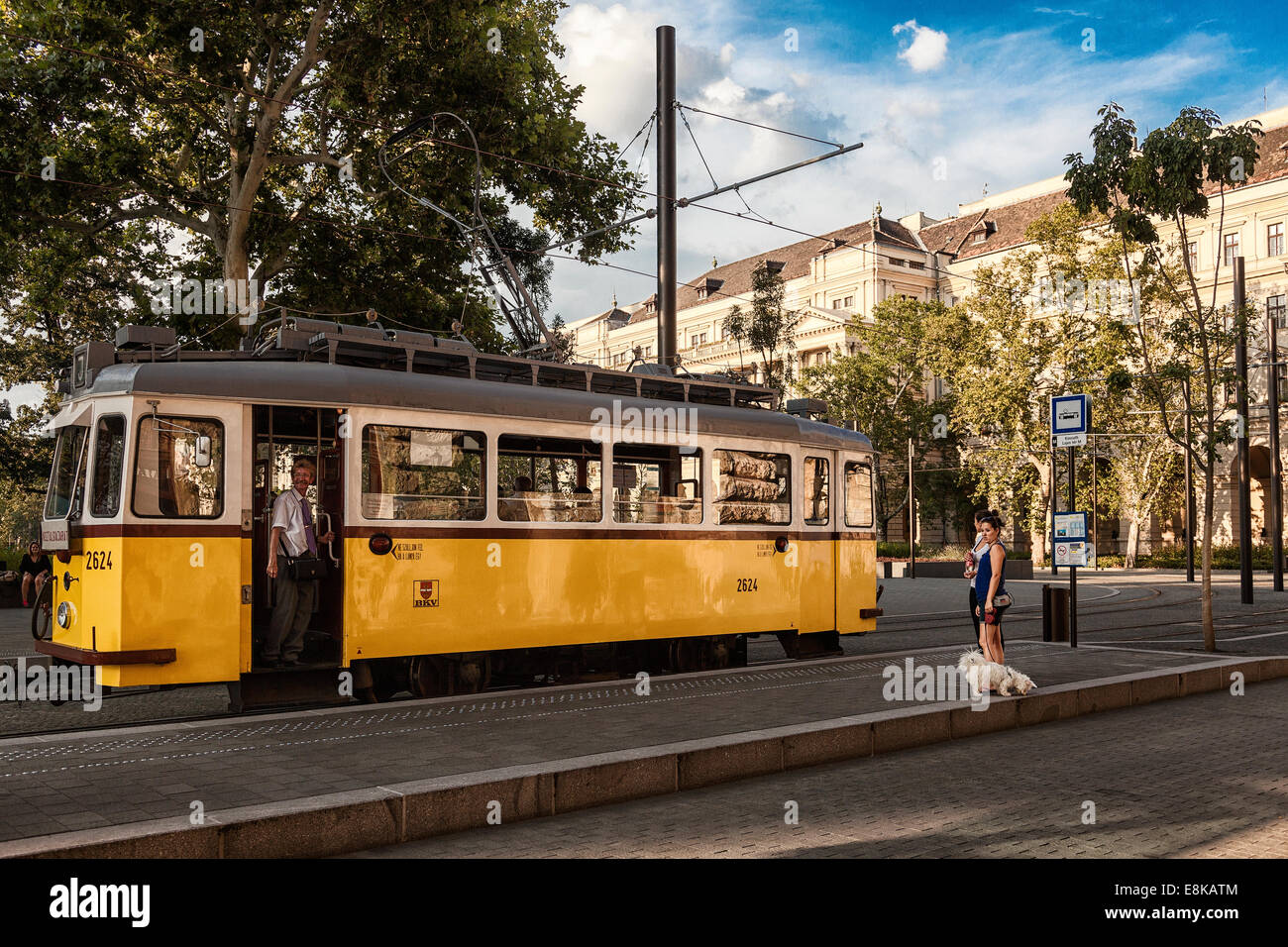 Tram stop budapest hi-res stock photography and images - Alamy