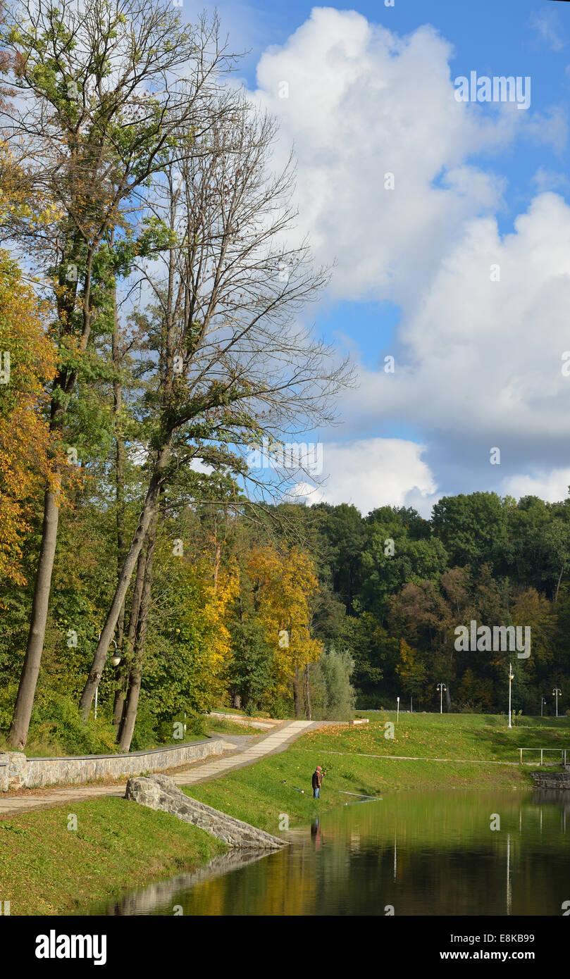 Alley pond park hi-res stock photography and images - Alamy