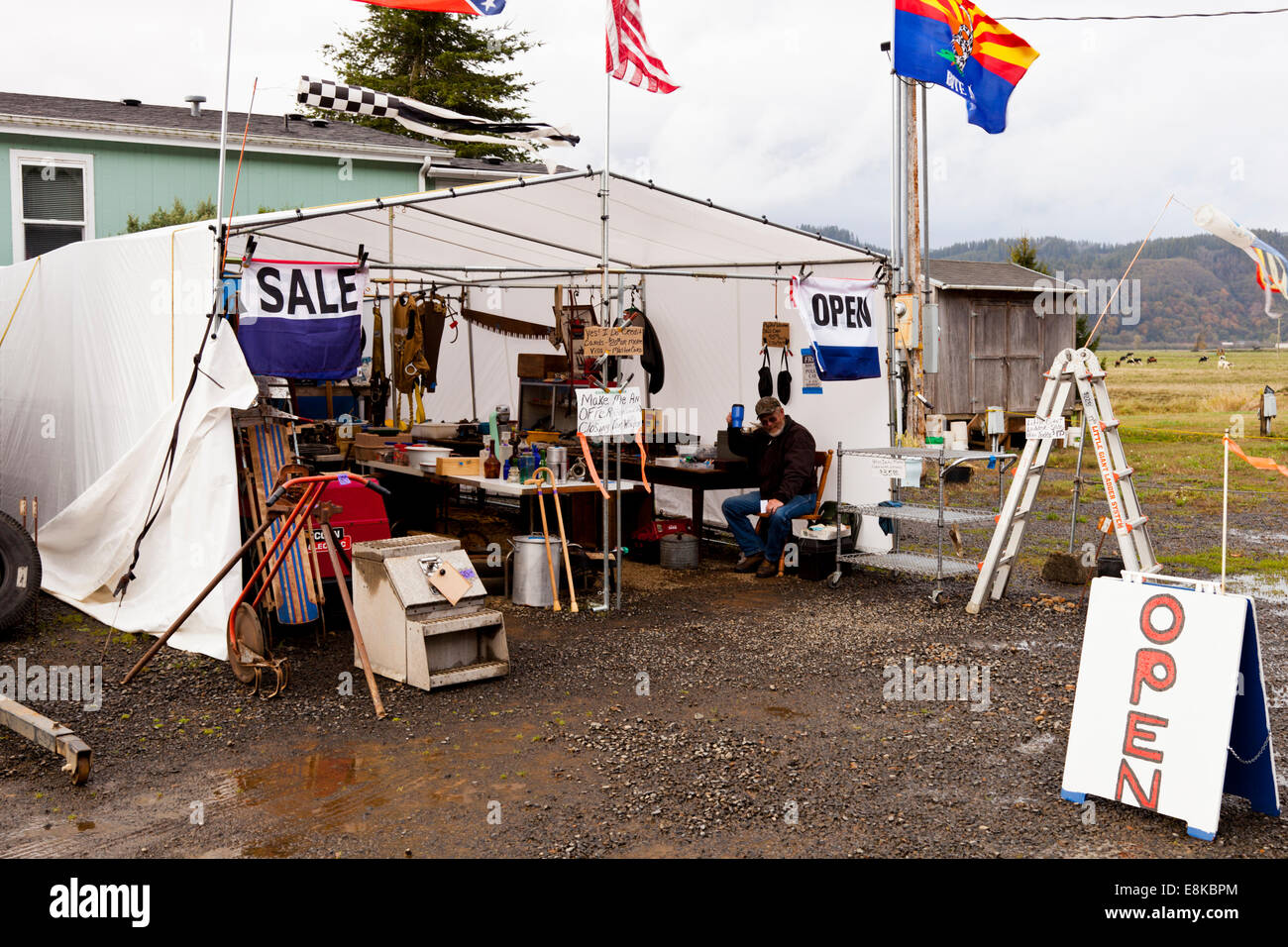 Bargain basement hires stock photography and images Alamy