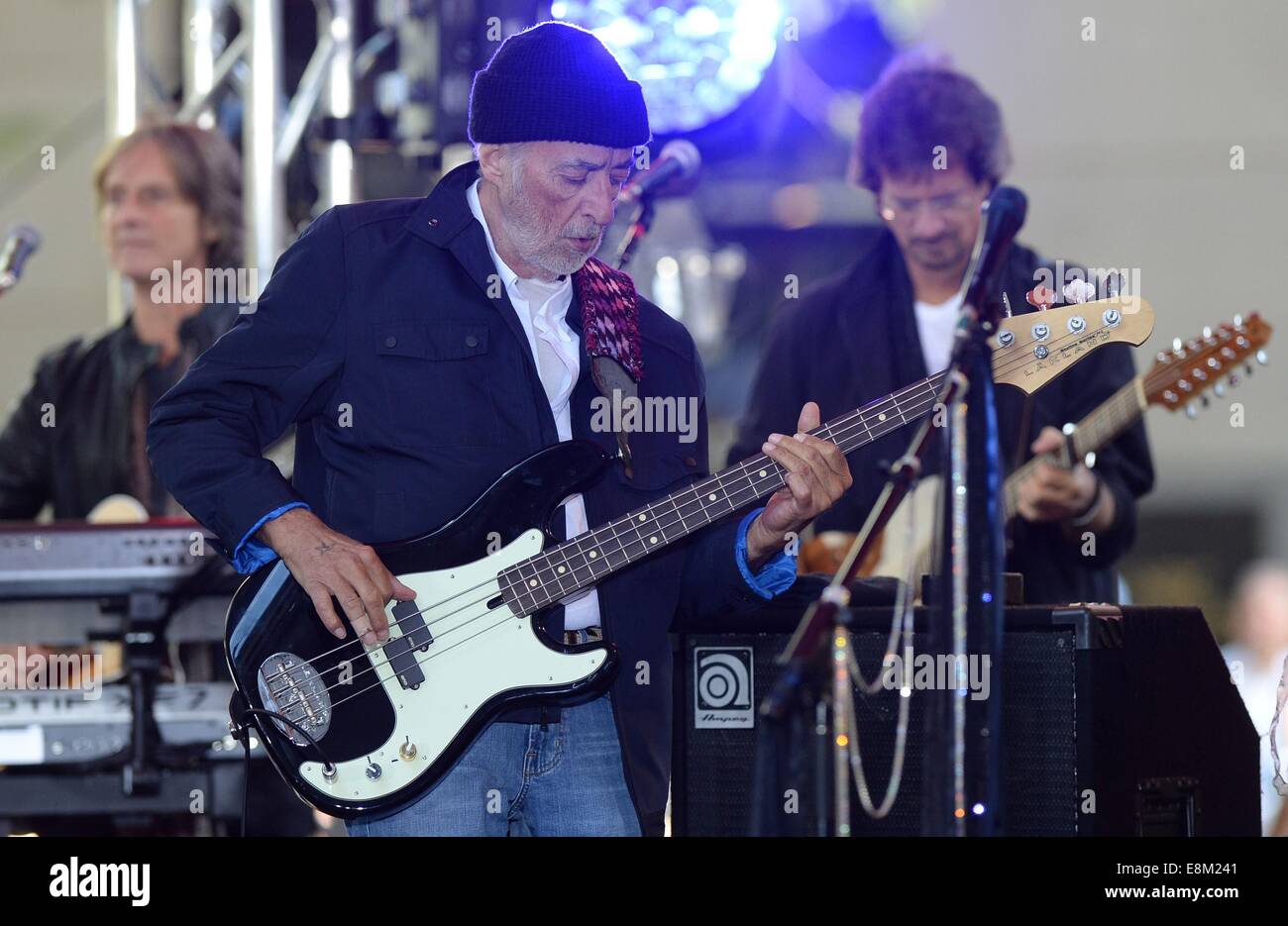 John mcvie hi-res stock photography and images - Alamy