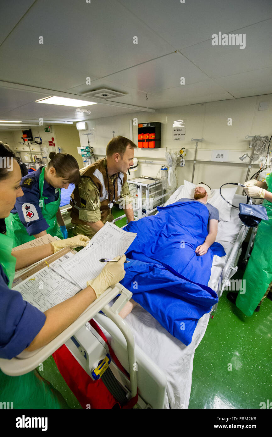 Recepcion Rfa Royal Navy Medical Staff at work onboard RFA Argus, the Royal Navy's ...
