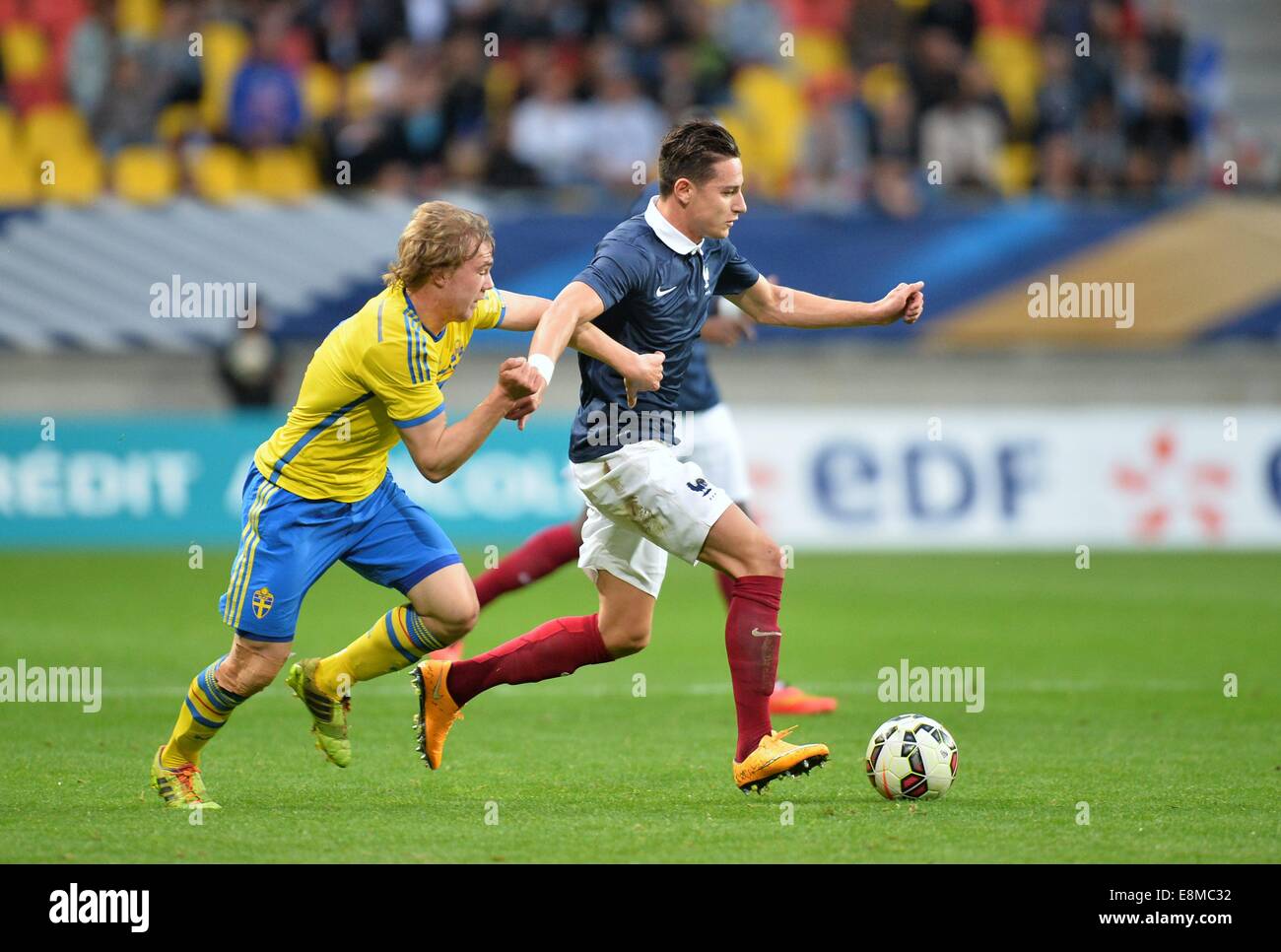 Stade Le Mans, Le Mans, France. 10th Oct, 2014. U23 International football. Euro 2015 Qualification match between France and Sweden. Florian Thauvin (fra) - Simon Tibbling (swe) Credit:  Action Plus Sports/Alamy Live News Stock Photo