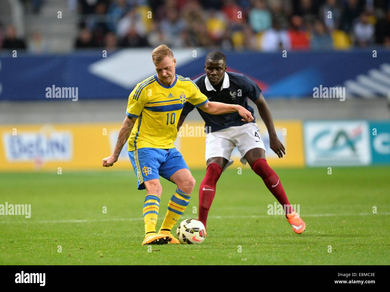 Stade Le Mans, Le Mans, France. 10th Oct, 2014. U23 International football. Euro 2015 Qualification match between France and Sweden. John Guidetti (swe) - Kurt Zouma (fra) Credit:  Action Plus Sports/Alamy Live News Stock Photo