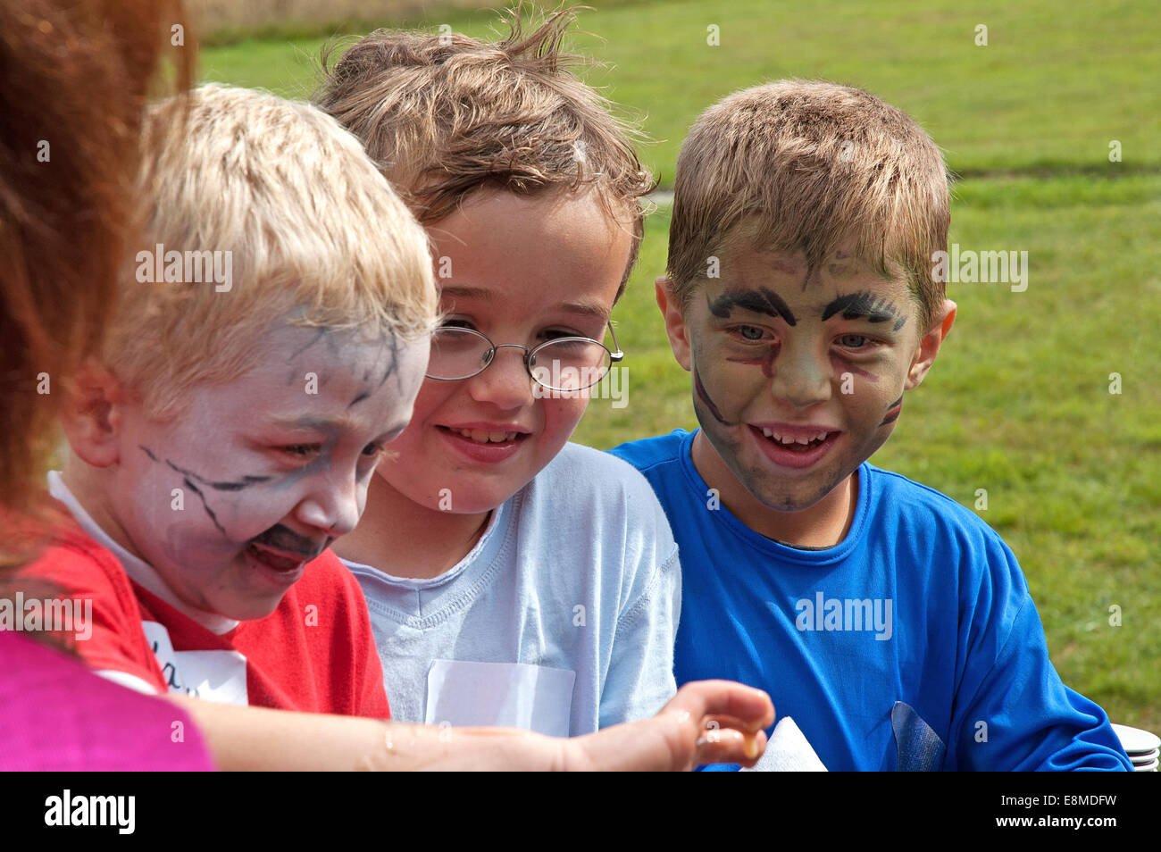Three Little Boys Fascinated By A Party Game Stock Photo Alamy three-little-boys-fascinated-by-a-party-game-stock-photo-alamy