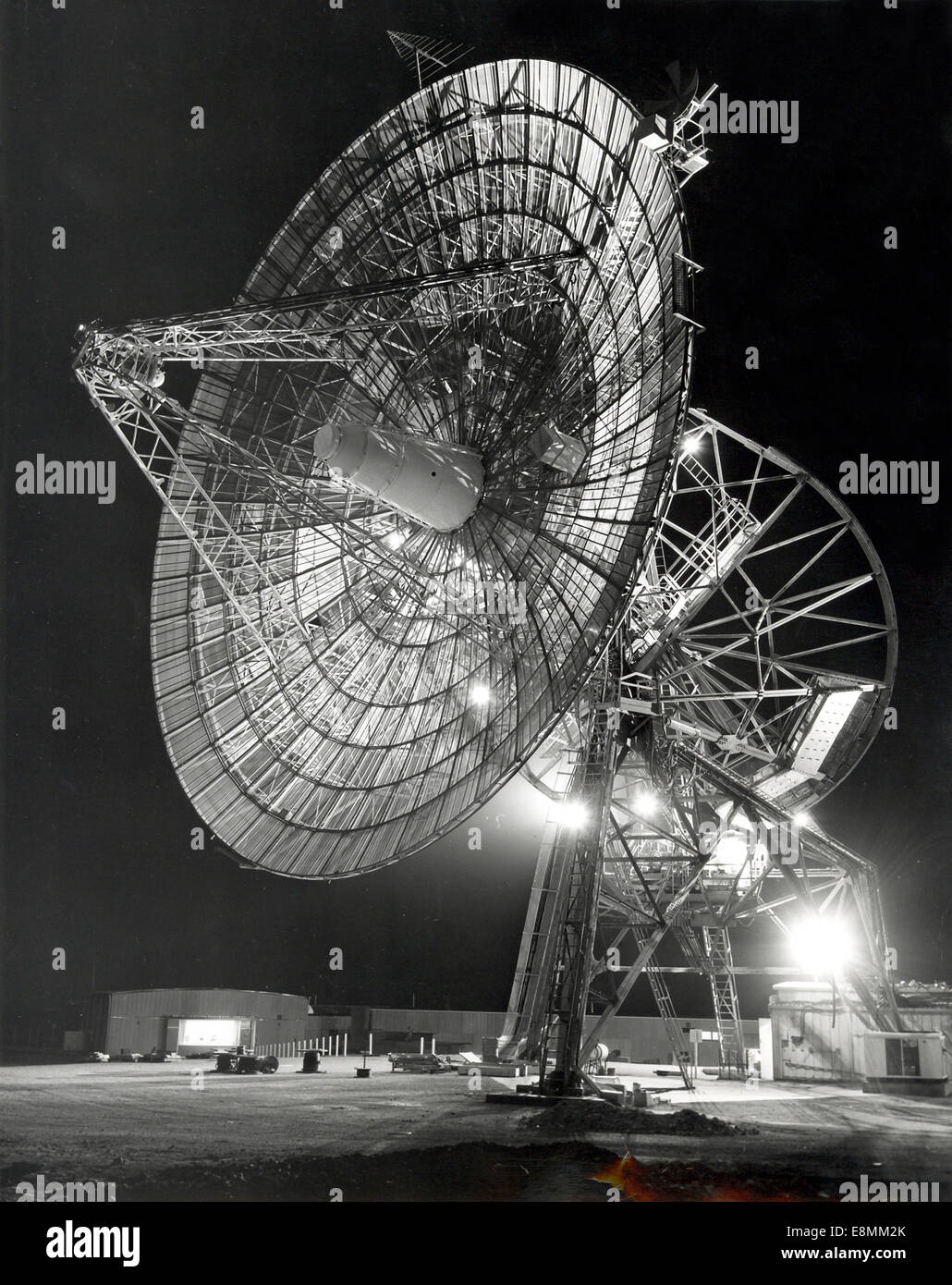 This 26 meter (85 foot) antenna operated in Woomera (Island Lagoon), Australia at Deep Space Station (DSS) 41, established in Au Stock Photo