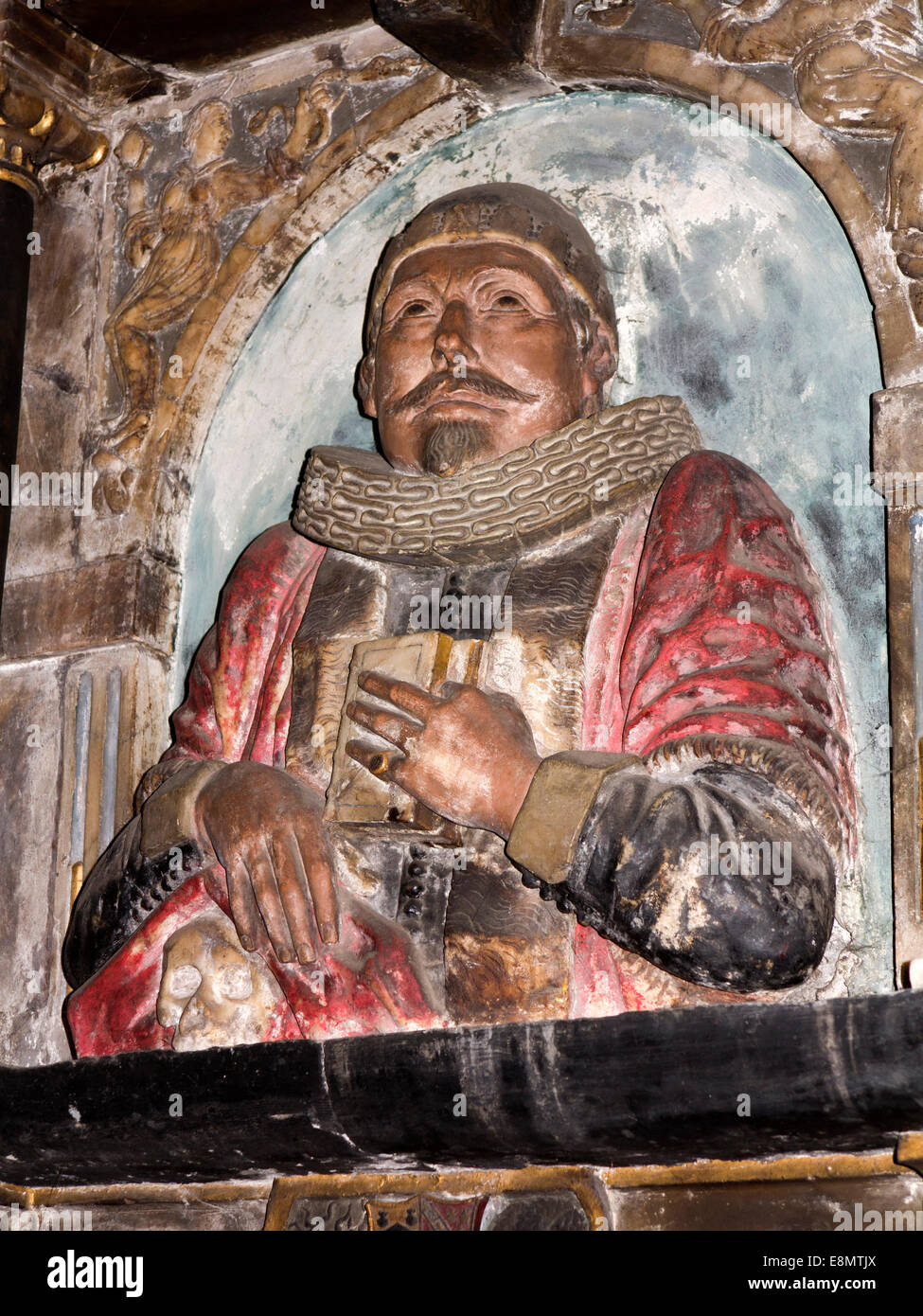 UK, England, Devon, Barnstaple St Peter’s Parish church interior, memorial man in ruff holding bible Stock Photo