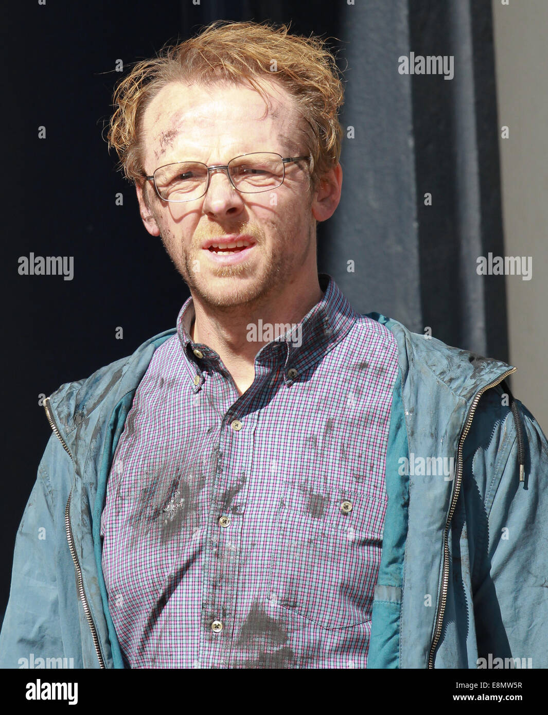 Kate Beckinsale, Simon Pegg and Sanjeev Bashkar filming scenes for the