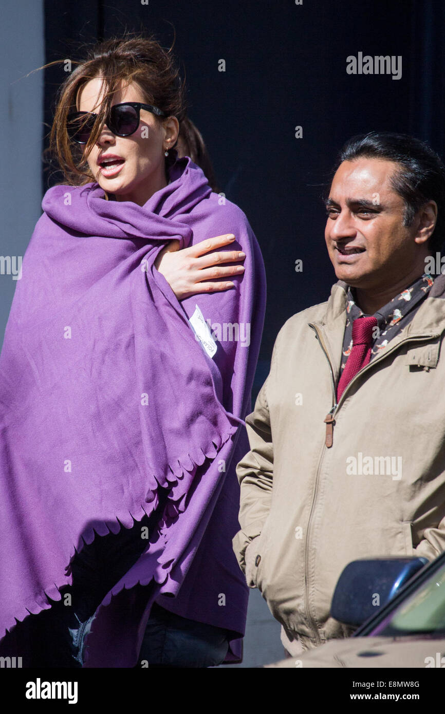 Kate Beckinsale, Simon Pegg and Sanjeev Bashkar filming scenes for the