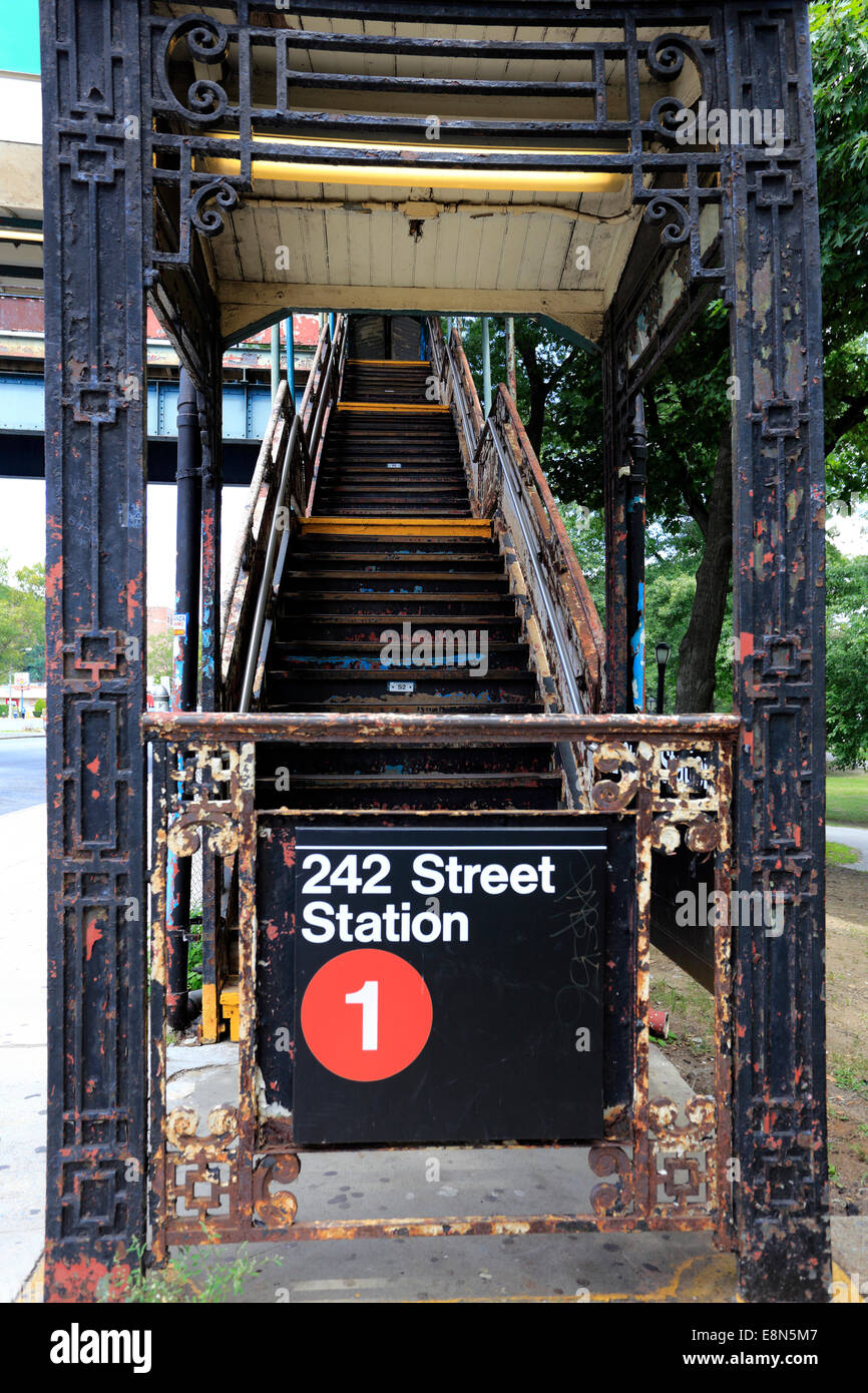 Subway station entrance Bronx New York Stock Photo - Alamy