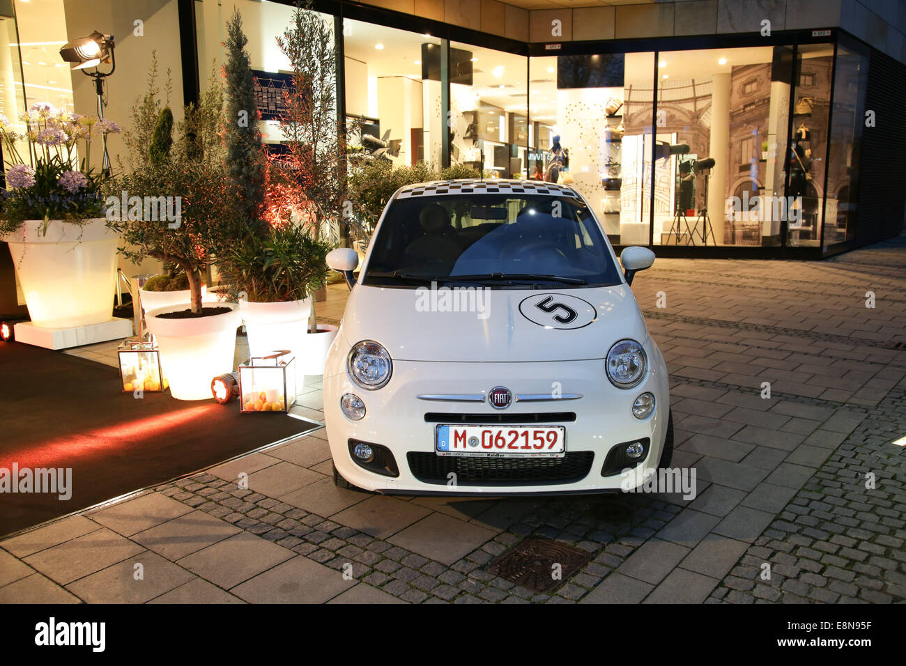 Studio Oberpollinger High Resolution Stock Photography And Images Alamy