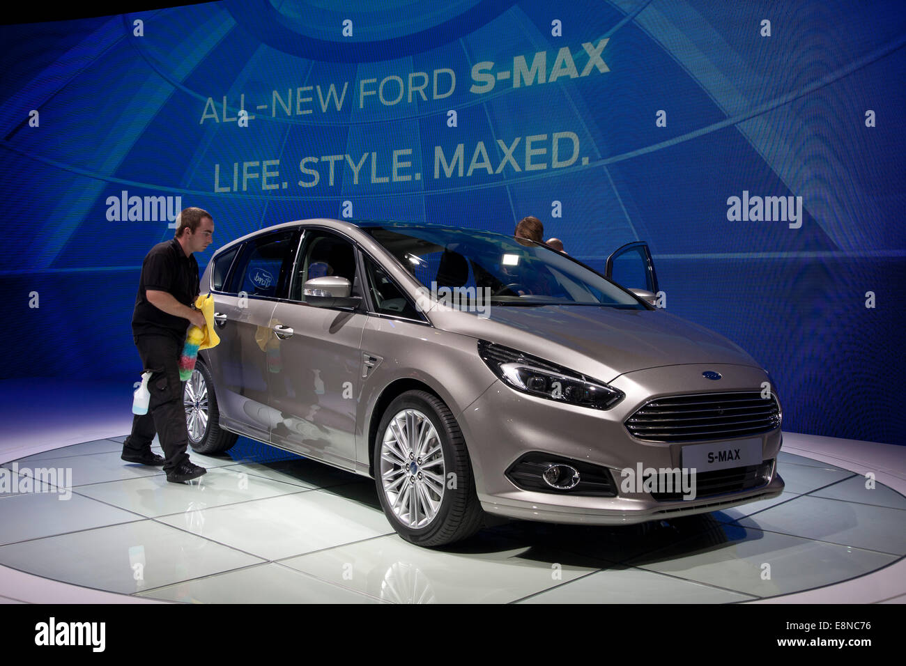 Ford S Max High Resolution Stock Photography And Images Alamy