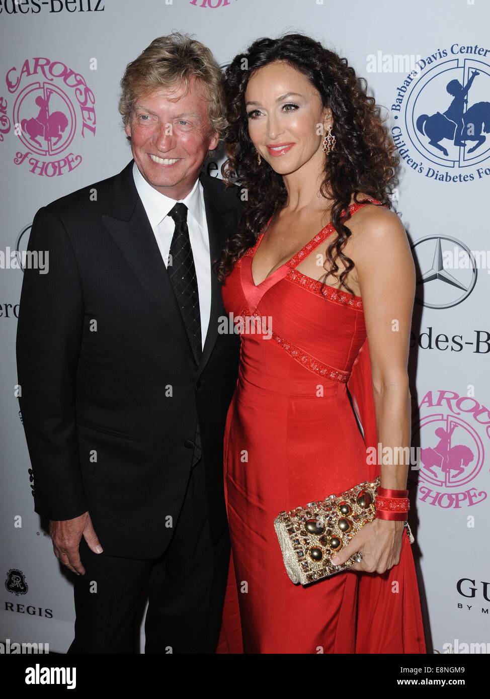 Sofia Milos Fundraiser High Resolution Stock Photography and Images - Alamy