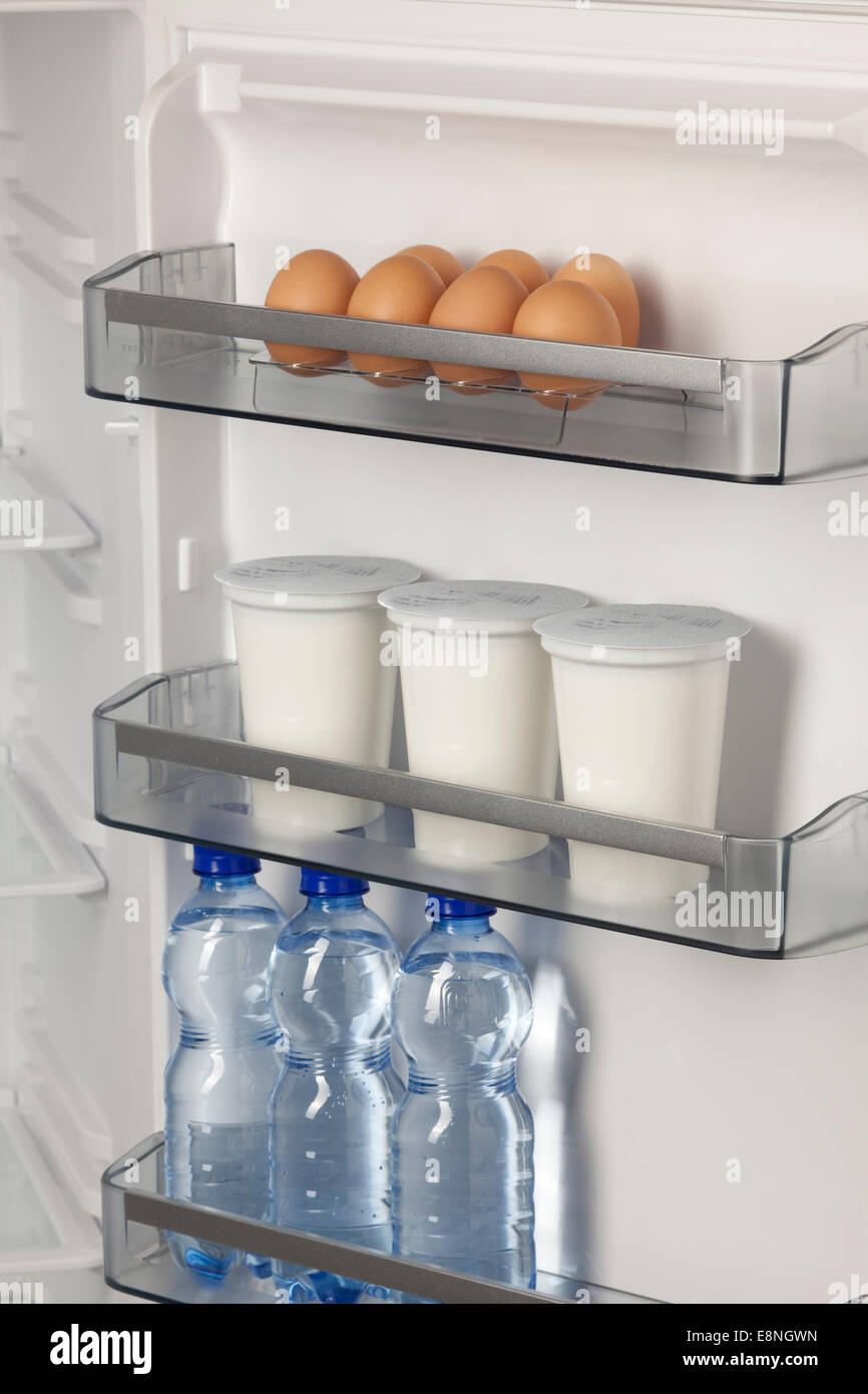 https://c8.alamy.com/comp/E8NGWN/refrigerator-full-of-milk-eggs-and-water-E8NGWN.jpg