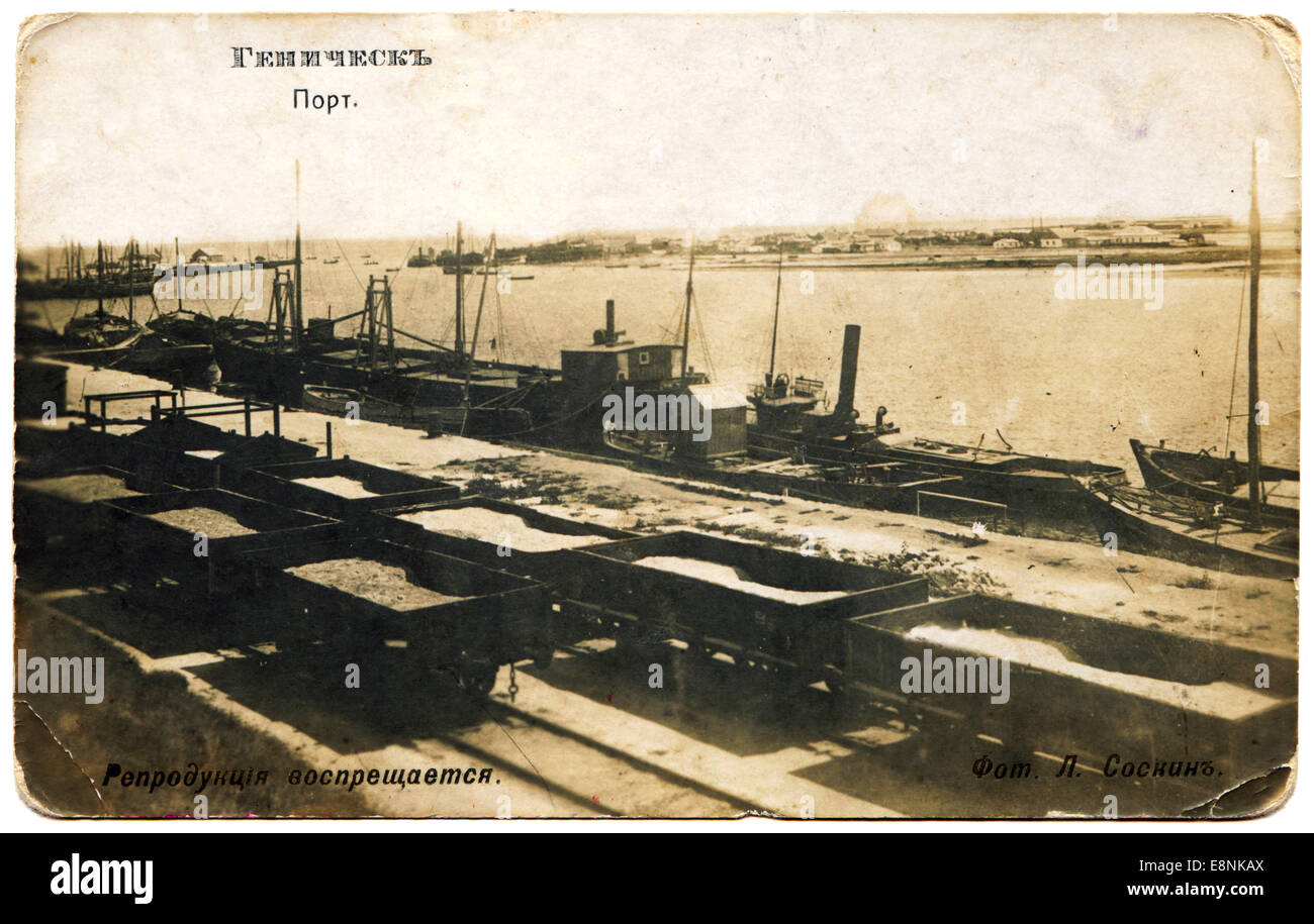 Genichesk port. Photo by L. Soskin. Vintage postcard printed in the Russian Empire in the early 20 th century. 29th Sep, 2010. © Igor Golovniov/ZUMA Wire/ZUMAPRESS.com/Alamy Live News Stock Photo