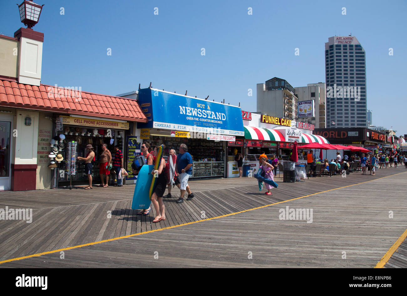 Boardwalk Atlantic City Newsstand strip Stock Photo Alamy