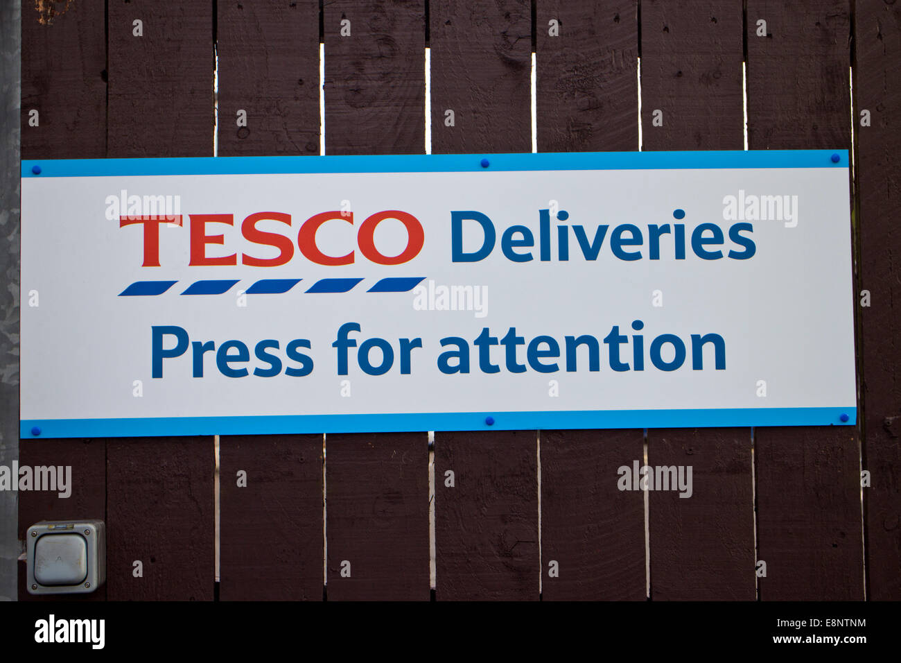 Tesco deliveries sign Stock Photo