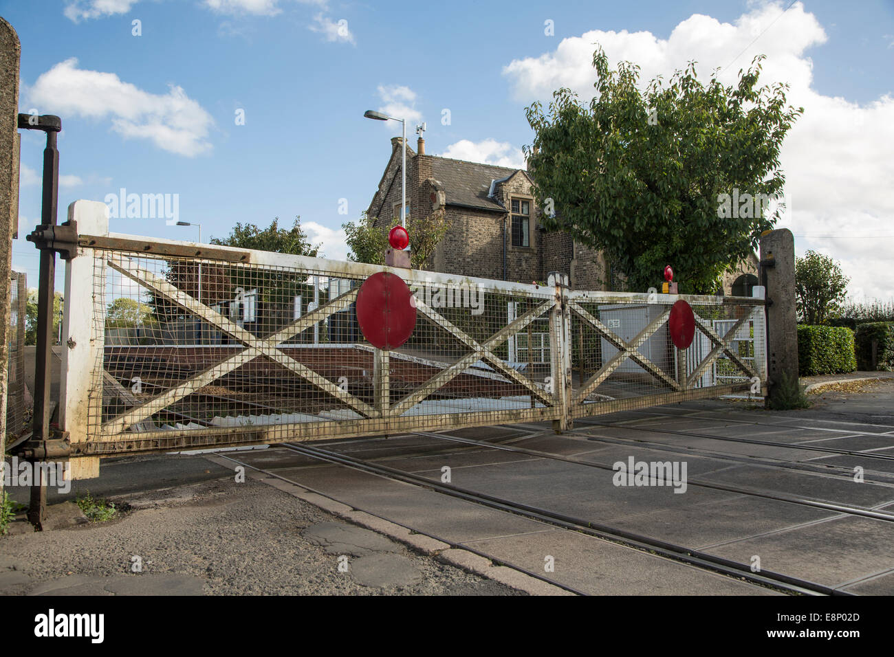 Manned Level Crossing At Fiskerton On The Newark To Nottingham Line Stock Photo Alamy