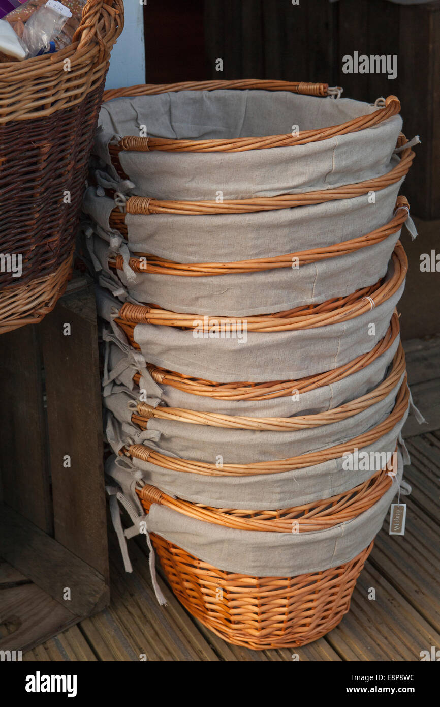 Basket wicker shop Stock Photo Alamy