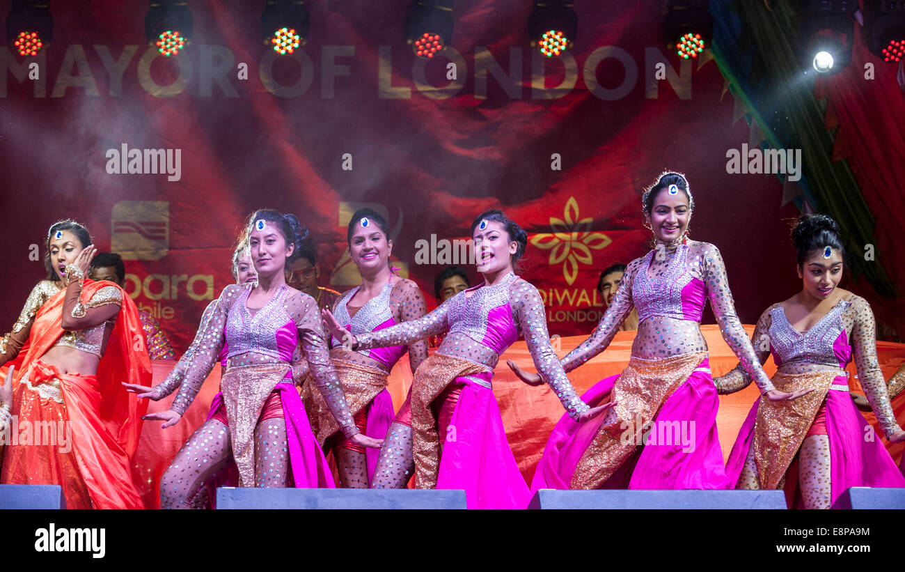 London, UK, 12 October 2014.  Thousands gathered in Trafalgar Square to celebrate the annual Diwali Festival and to enjoy Bollywood inspired dance performances.    Credit:  Stephen Chung/Alamy Live News Stock Photo