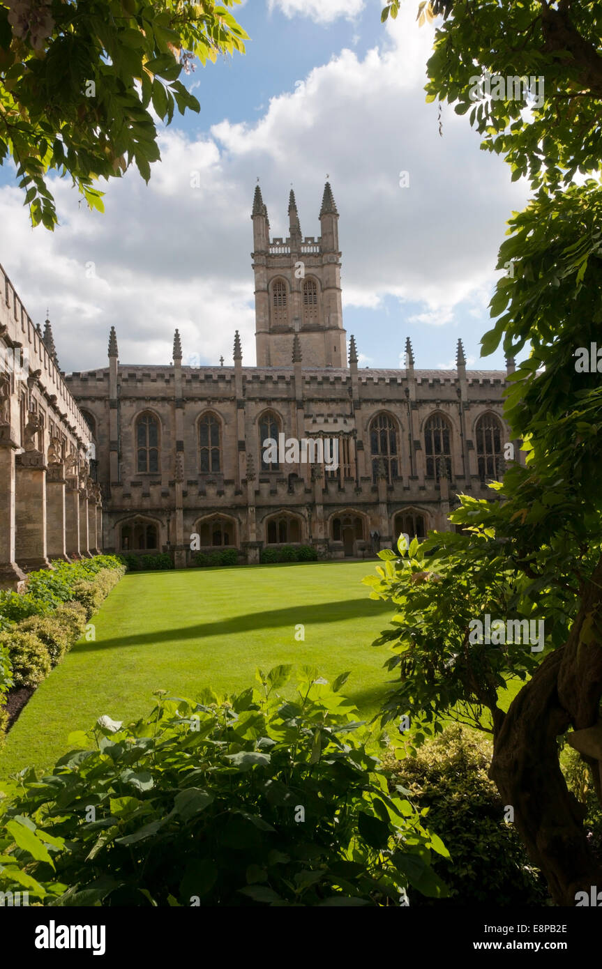 The Great Tower of Magdalen College in Oxford, seen from the college cloisters. Stock Photo