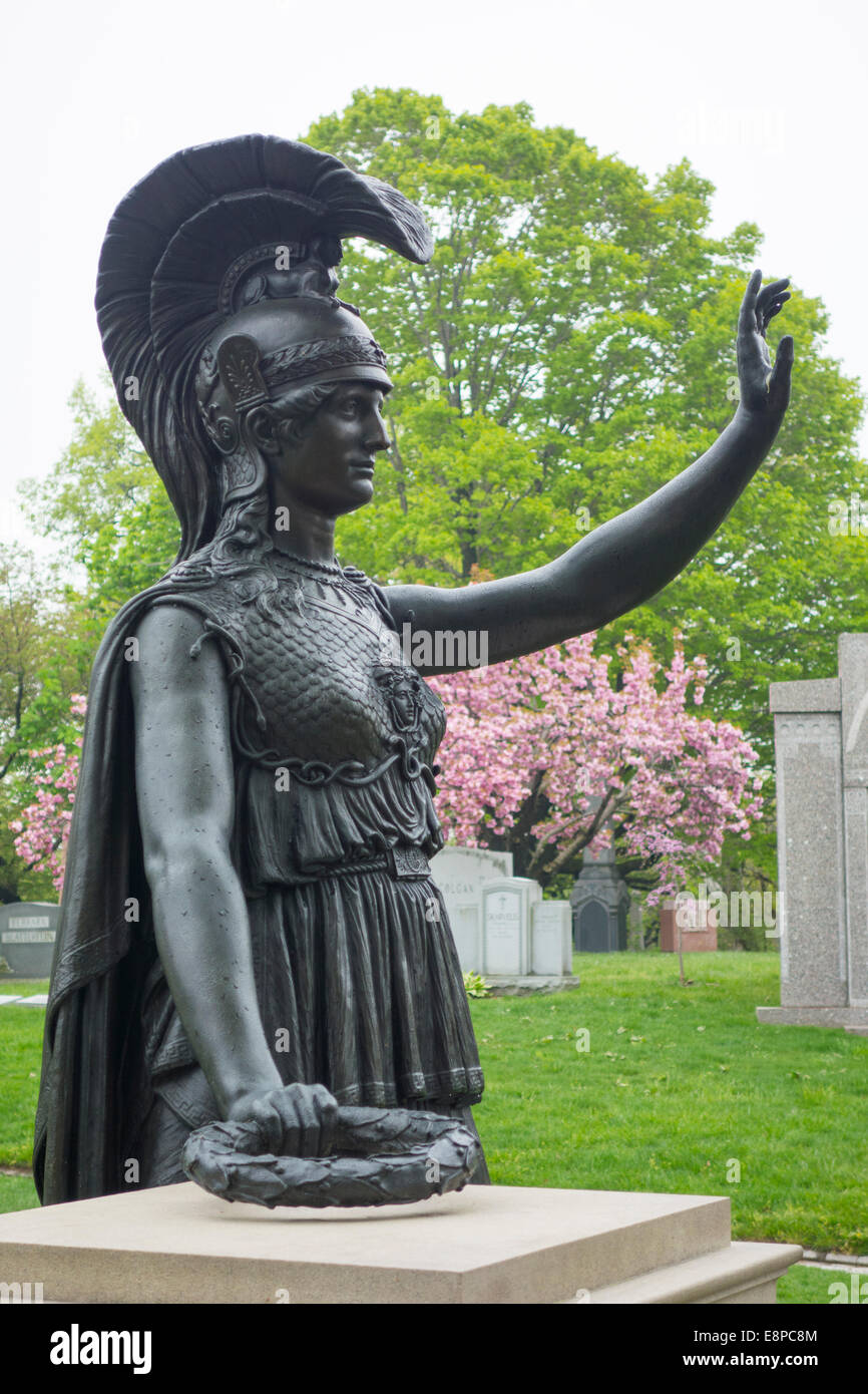 Minerva statue in Green-Wood Cemetery Stock Photo: 74251316 - Alamy