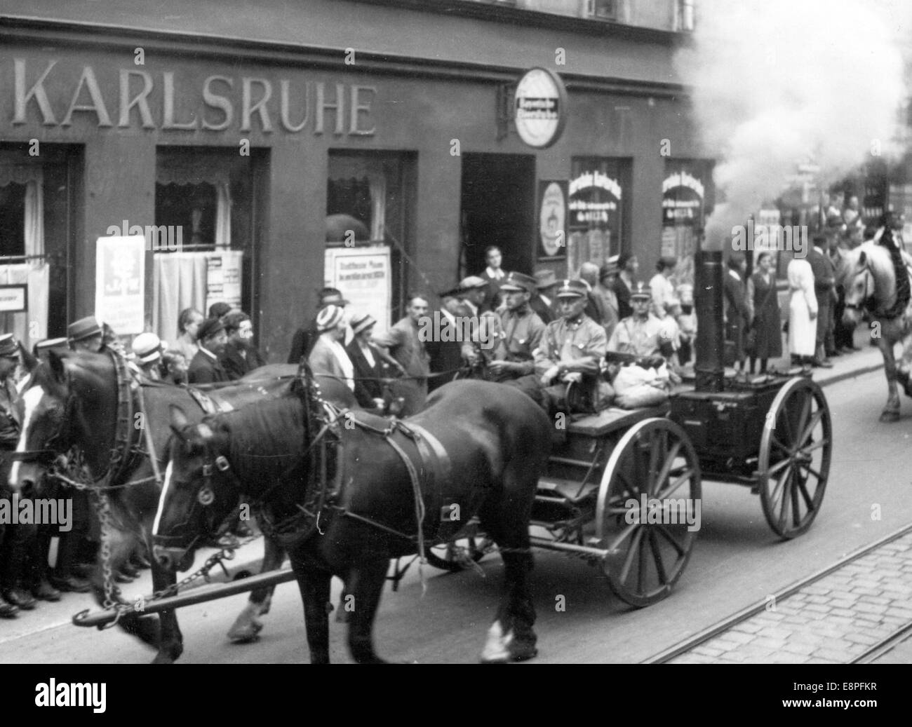 Nuremberg Rally 1933 in Nuremberg, Germany - Members of the SA (Sturmabteilung) on field kitchens in the streets on Nuremberg. (Flaws in quality due to the historic picture copy) Fotoarchiv für Zeitgeschichtee - NO WIRE SERVICE – Stock Photo