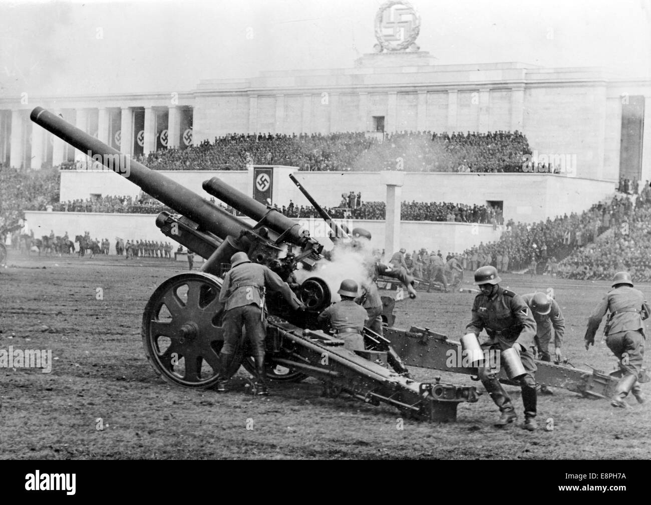 Nuremberg Rally 1937 in Nuremberg, Germany - Nazi party rally grounds - Demonstration by the German Wehrmacht on Zeppelin Field, here artillery in front of the main stand. (Flaws in quality due to the historic picture copy) Fotoarchiv für Zeitgeschichtee - NO WIRE SERVICE - Stock Photo