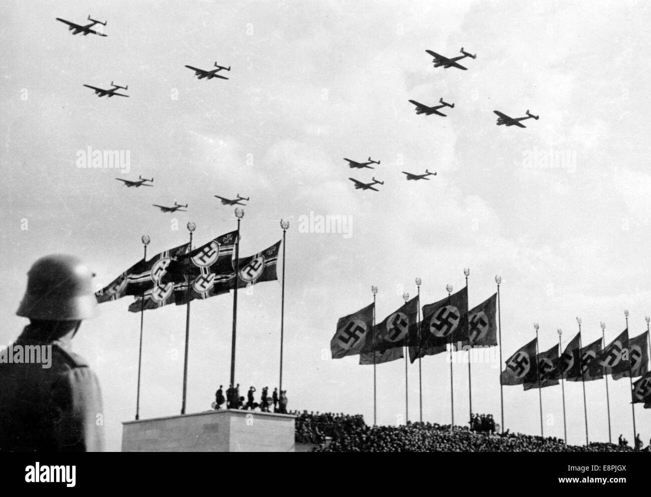 Nuremberg Rally 1937 in Nuremberg, Germany - German Wehrmacht demonstration on Zeppelin Field at the Nazi party rally grounds, here air raid and anti-aircraft guns. Fotoarchiv für Zeitgeschichtee - NO WIRE SERVICE - Stock Photo