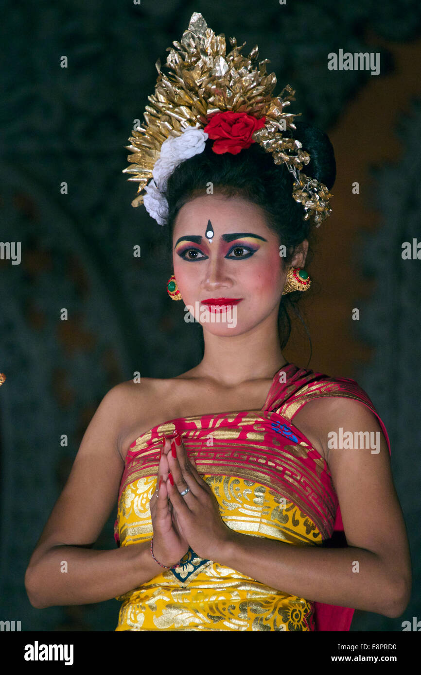 Female dancer accepting aplause Ubud Bali Indonesia Stock Photo