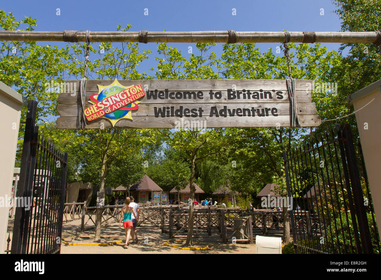 Entrance to Chessington World of adventures Stock Photo Alamy