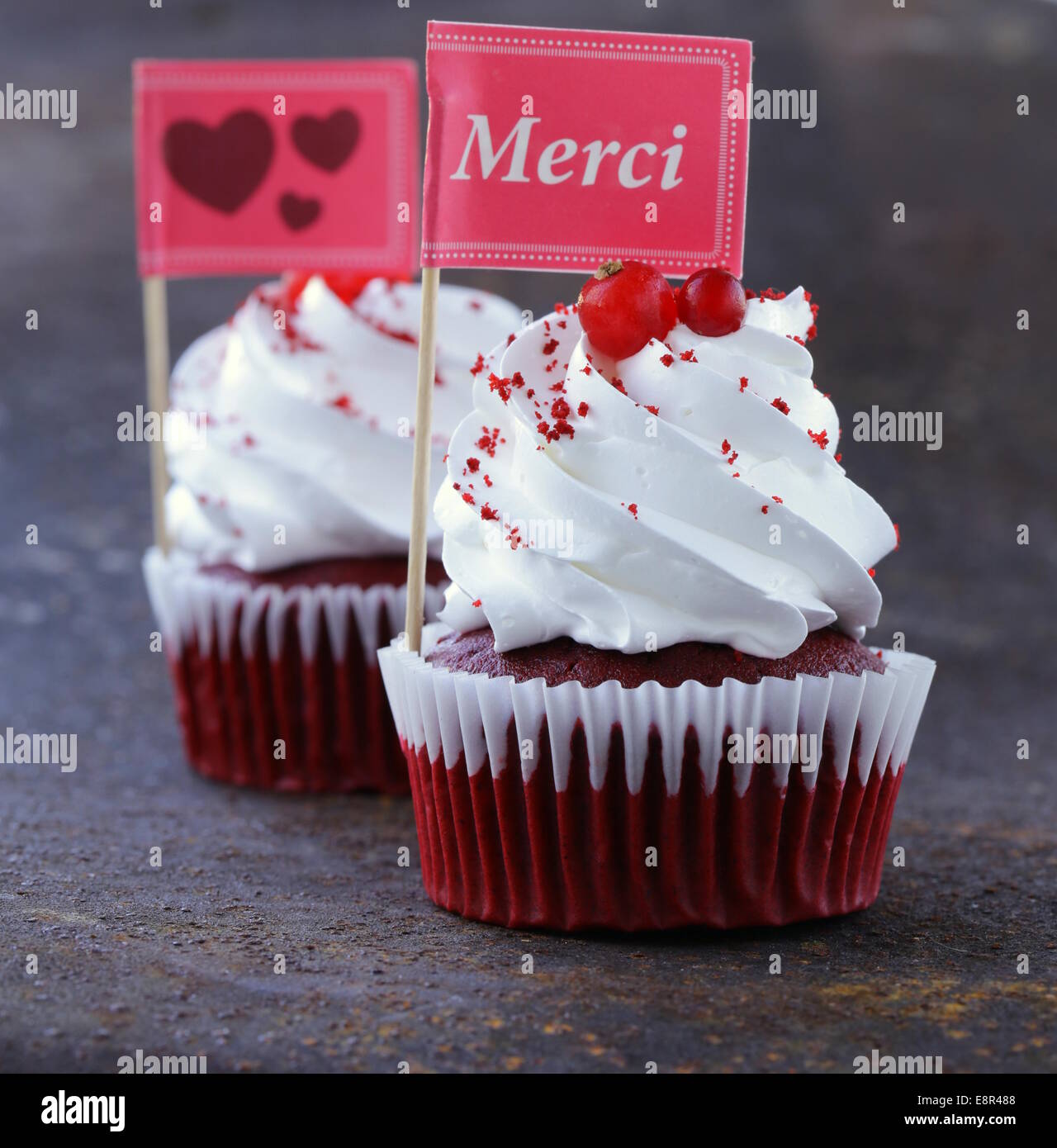 Happy birthday red velvet cake hi-res stock photography and images - Page 2  - Alamy