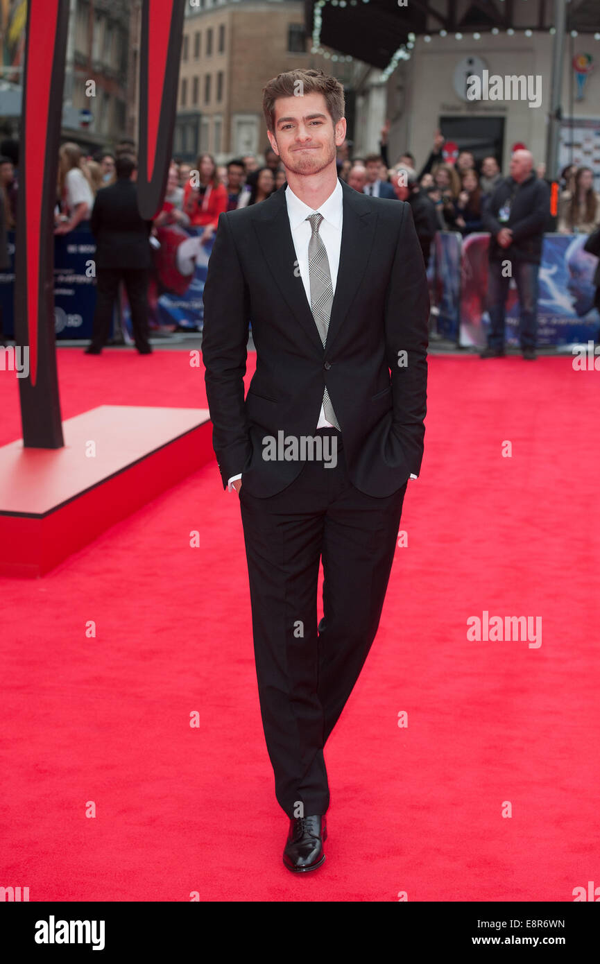 эндрю рост. эндрю гарфилд бафта 2008. эндрю гарфилд во весь рост. эндрю гарфилд во весь рост. эндрю гарфилд в полный рост.