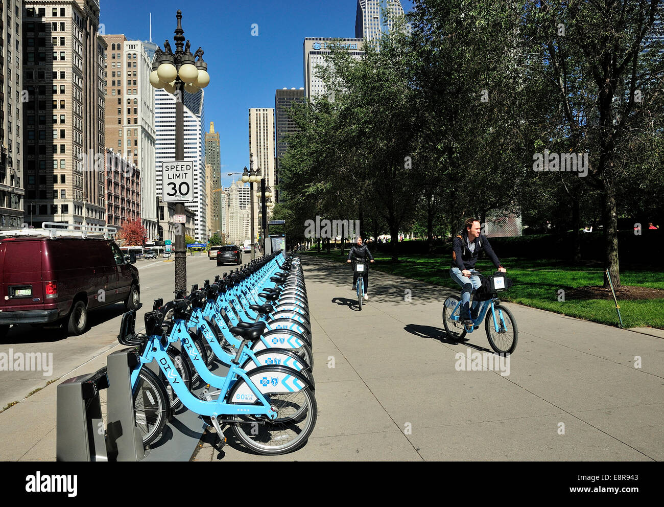 Chicago divvy bike rental hires stock photography and images Alamy