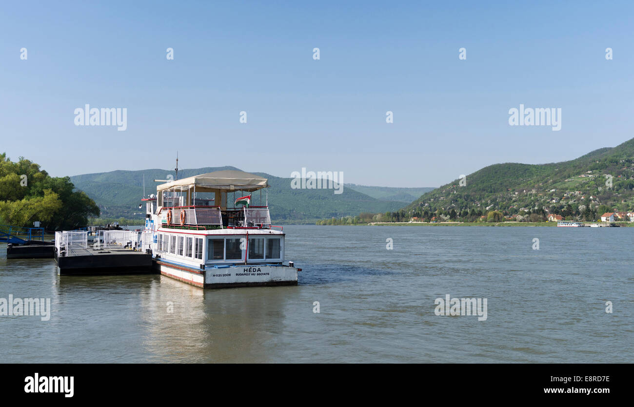 Bend of the Danube river which cuts through the hills of the Carpathian mountains and the Pilis mountains, Hungary. Stock Photo