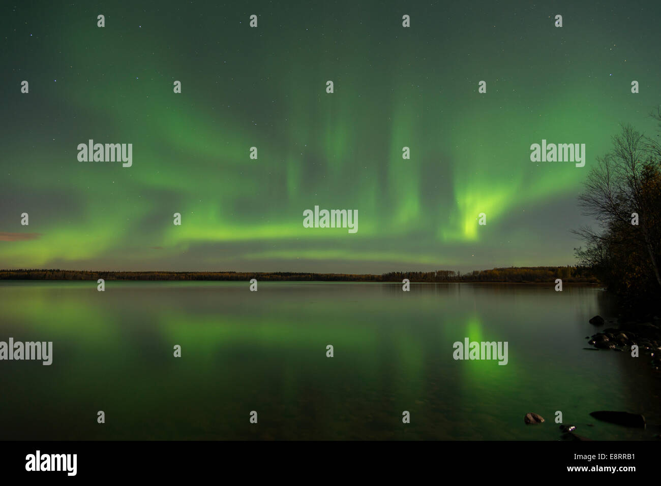 Northern lights reflecting in water hi-res stock photography and images ...
