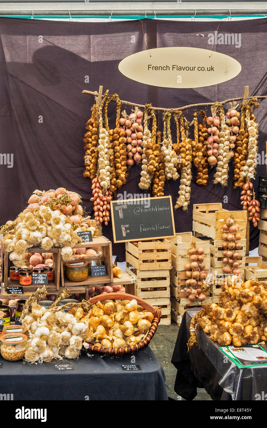 Garlic For Sale Berkshire UK Stock Photo
