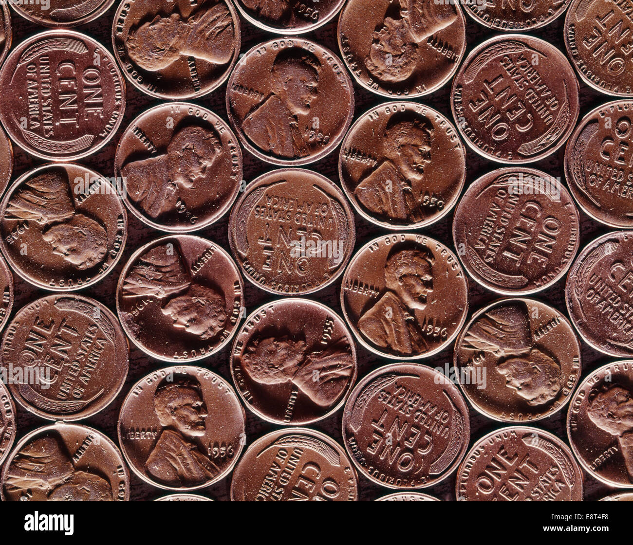 Copper pennies hi-res stock photography and images - Alamy