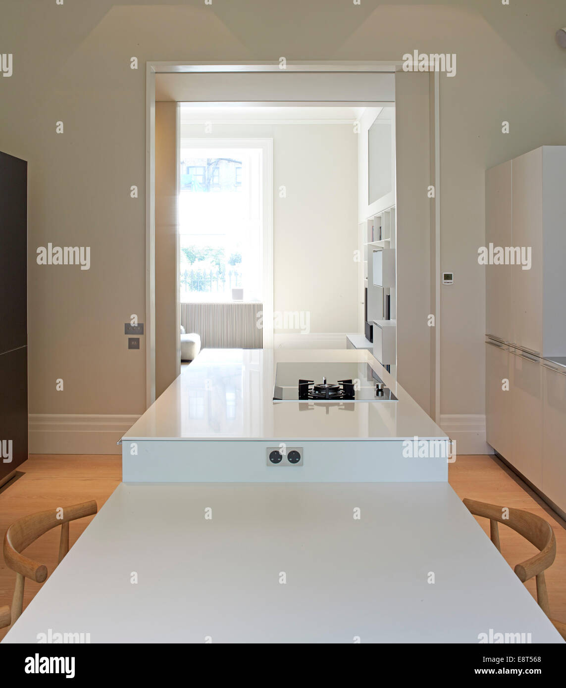 Apartment interior london hi-res stock photography and images - Alamy