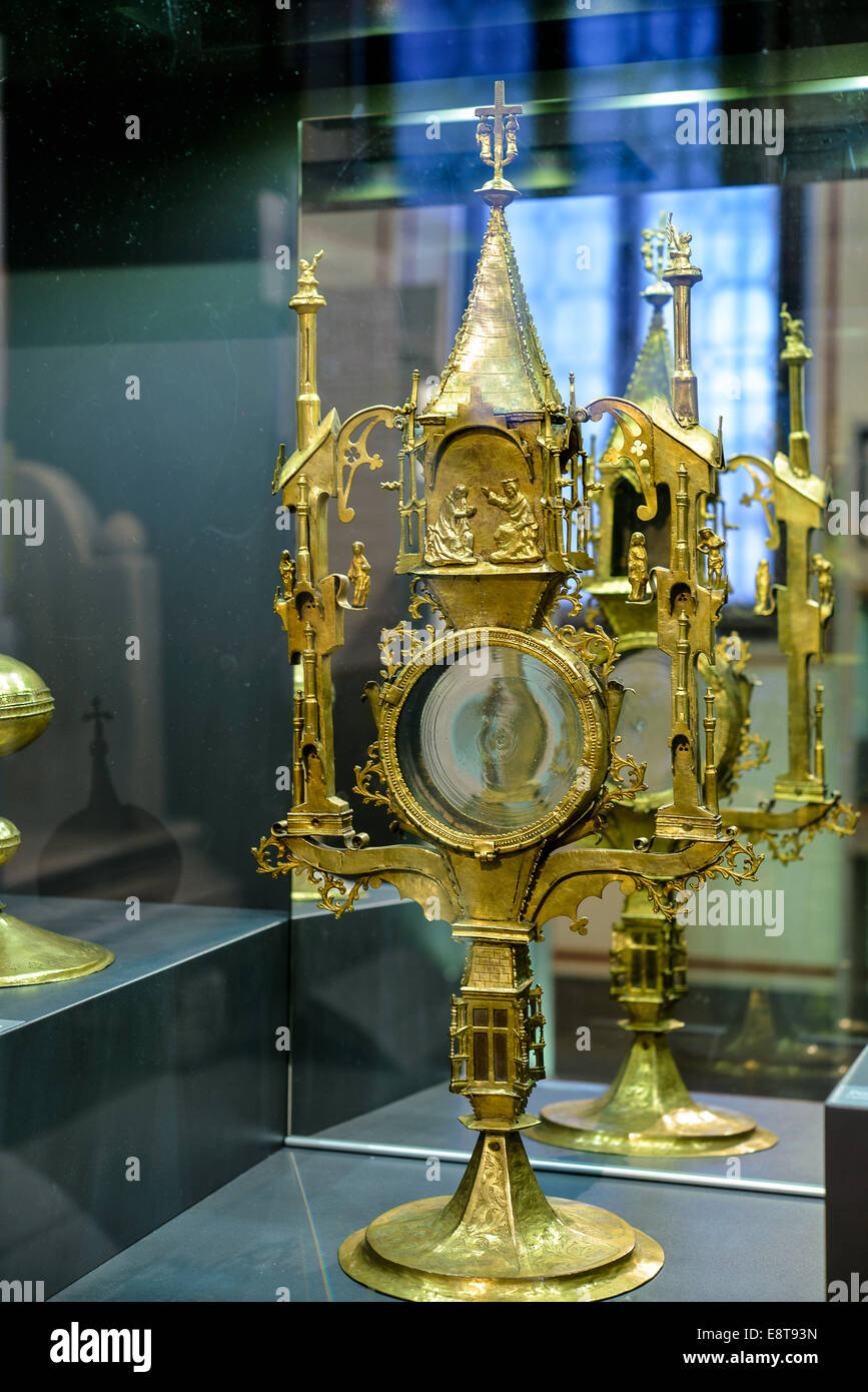 Italia Friuli V.G. Cividale Duomo di Santa Maria Assunta Museo Cristiano-Tesoro del Duomo. Oggetto di oreficeria sacra | Italy Stock Photo