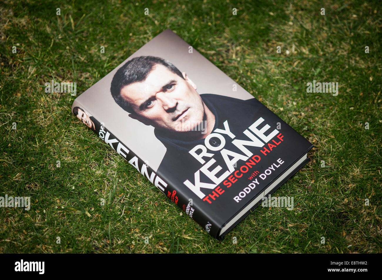 Roy Keane The Second Half Stock Photo Alamy
