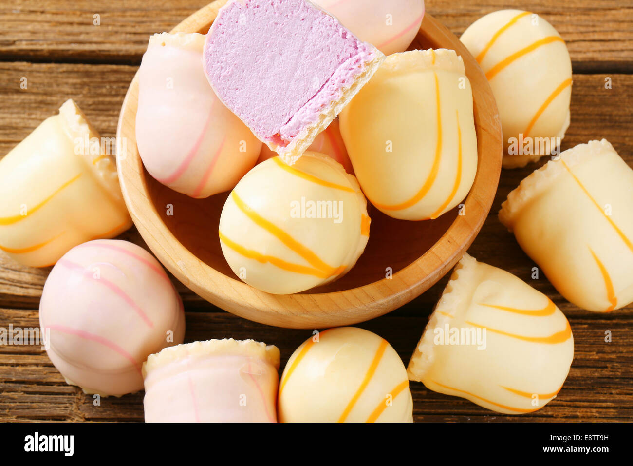 Blueberry and peach flavored marshmallow tea cakes Stock Photo Alamy