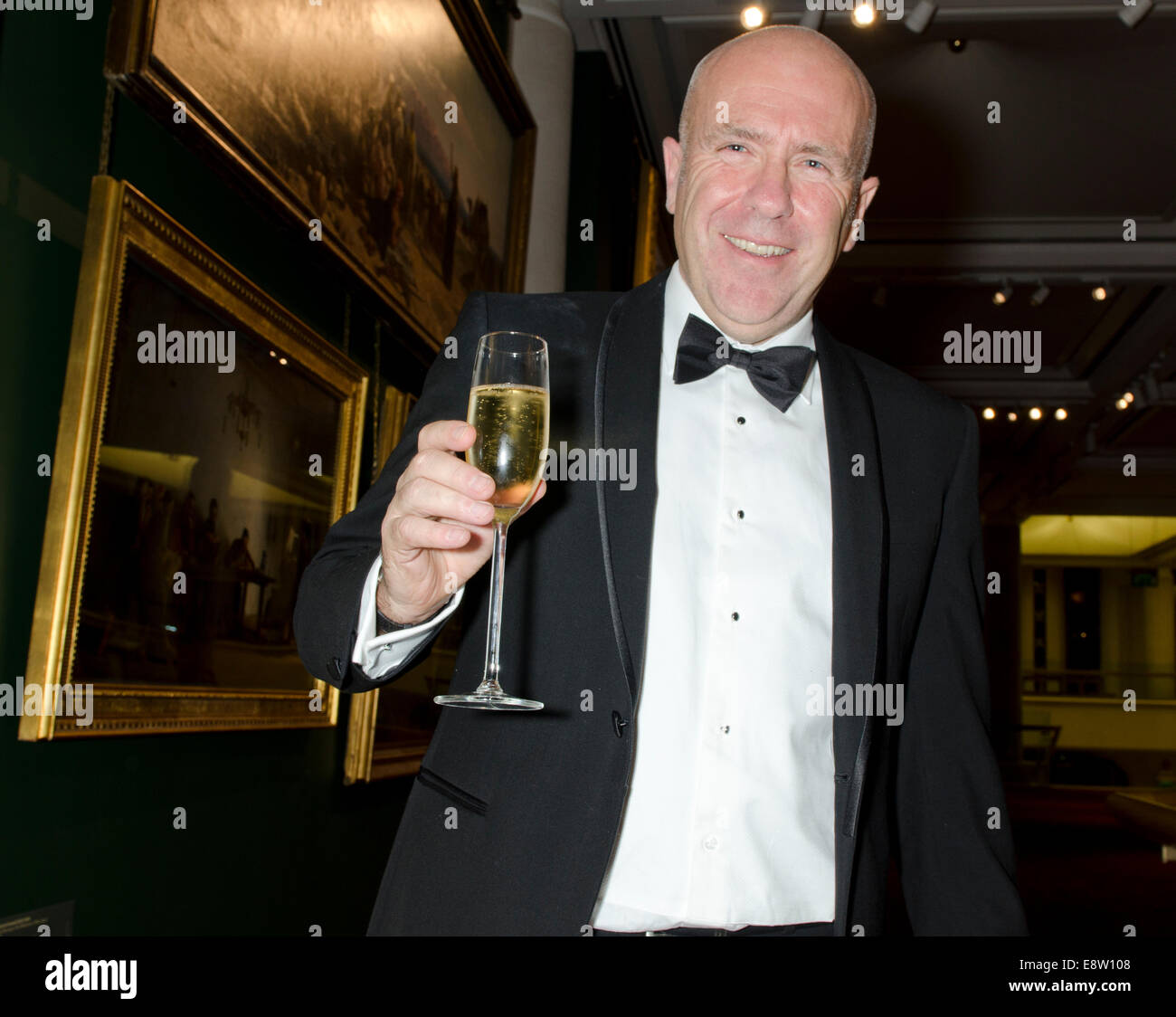 Man Booker Prize for Fiction 2014 winner Richard Flanagan for The Narrow Road to the Deep North (Chatto & Windus) celebrates after winning prize Credit:  Prixnews Alamy Live News London, UK. 14th October, 2014. Stock Photo
